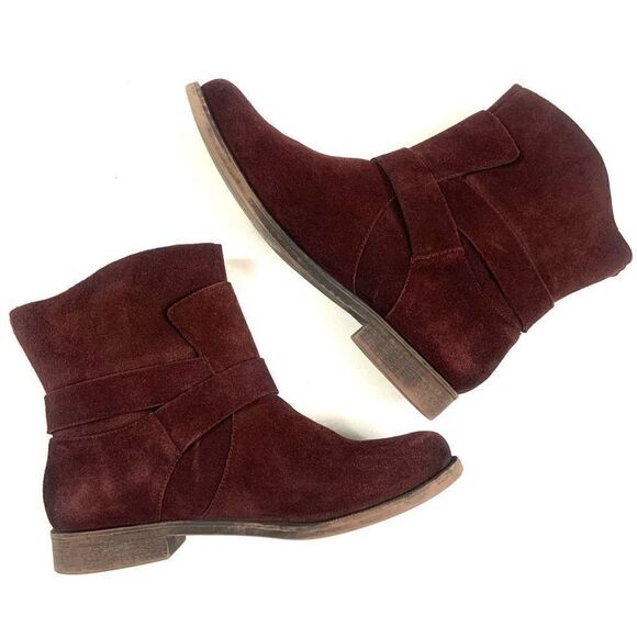 KENNETH COLE Suede Pull On Boots - Picture 4 of 9